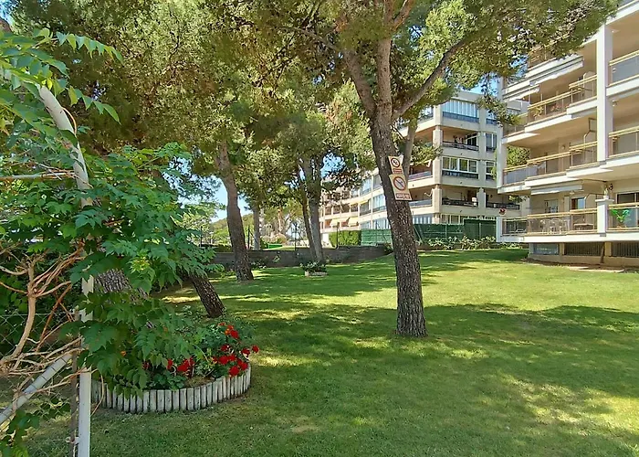 & Flowers Free Parking Salou