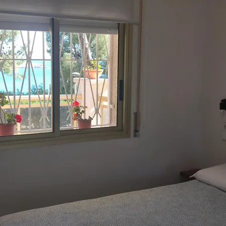 Apartment & Flowers Free Parking *