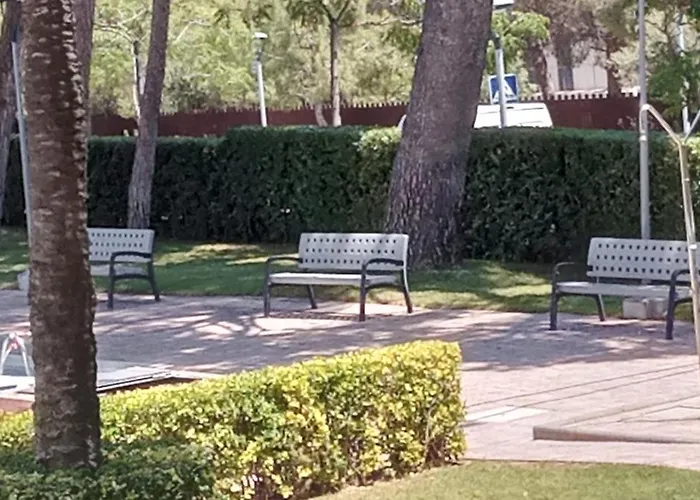 & Flowers Free Parking Διαμέρισμα