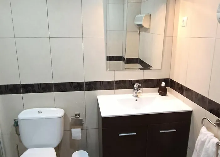 Διαμέρισμα & Flowers Free Parking Σαλού