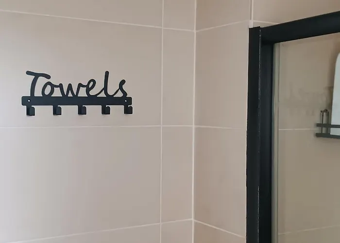 Διαμέρισμα & Flowers Free Parking