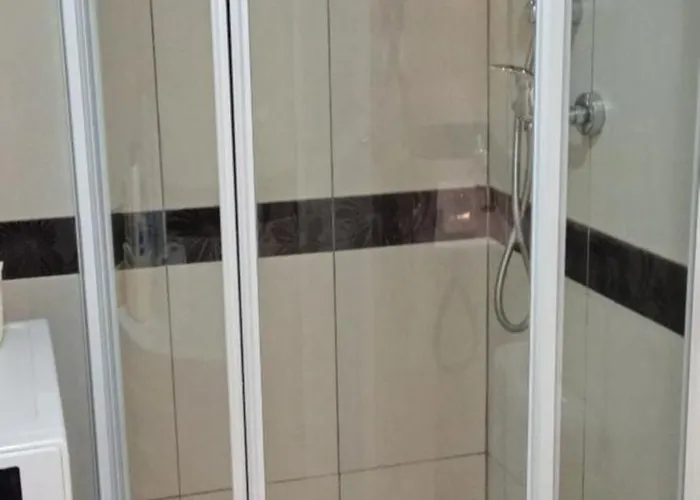 Διαμέρισμα & Flowers Free Parking *