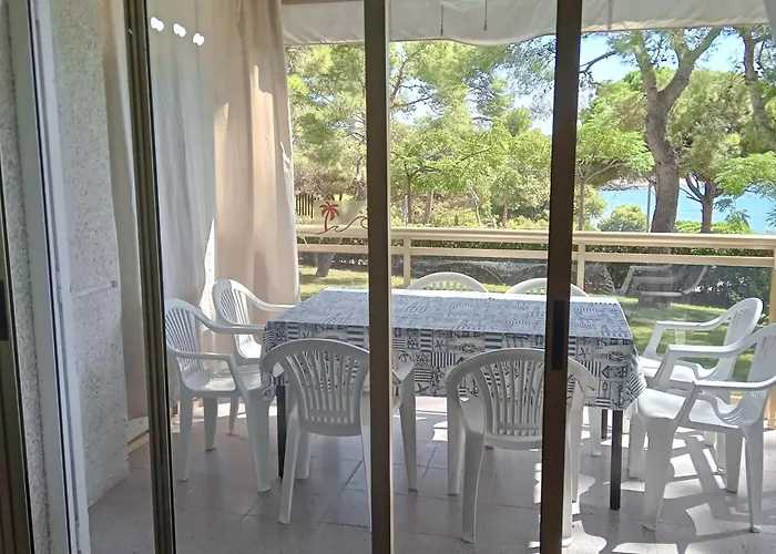 & Flowers Free Parking Διαμέρισμα *